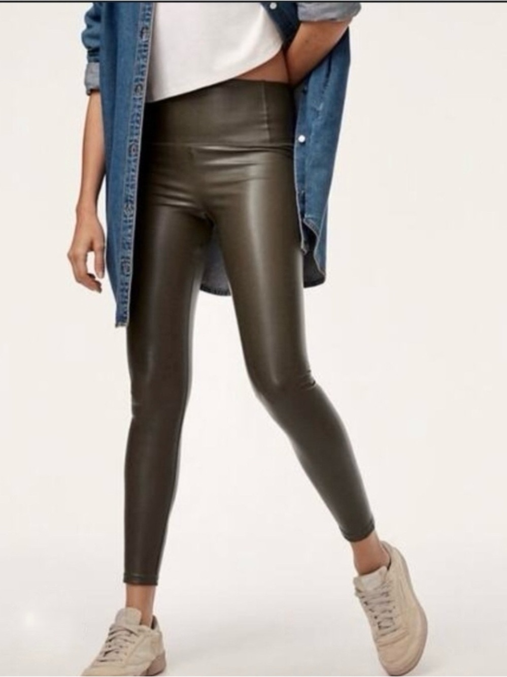 Aritzia Wilfred Free Daria Pant XS High-waisted UnReal Leather legging olive
